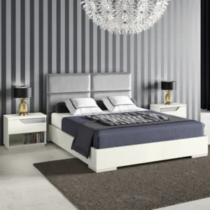 QUARTO DE CASAL COM CABECEIRA ESTOFADA PRATA